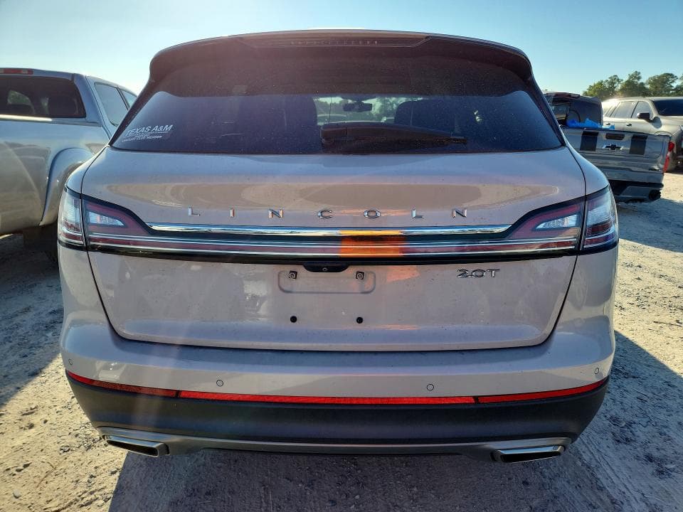 2019 LINCOLN NAUTILUS RESERVE 6