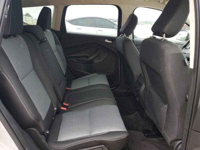 2018 FORD ESCAPE SE 11