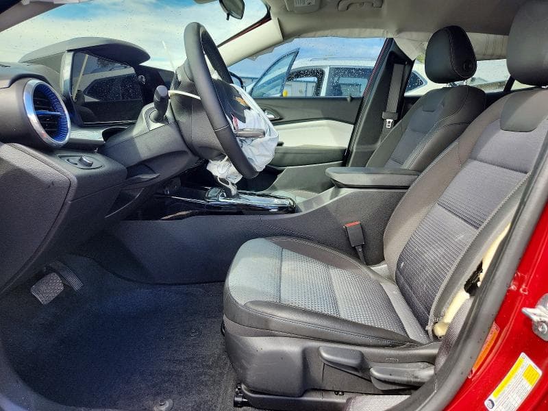 2025 CHEVROLET TRAX 1LT 7
