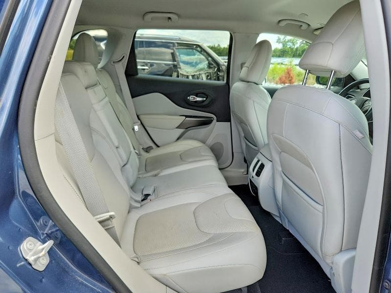 2019 JEEP CHEROKEE LIMITED 11