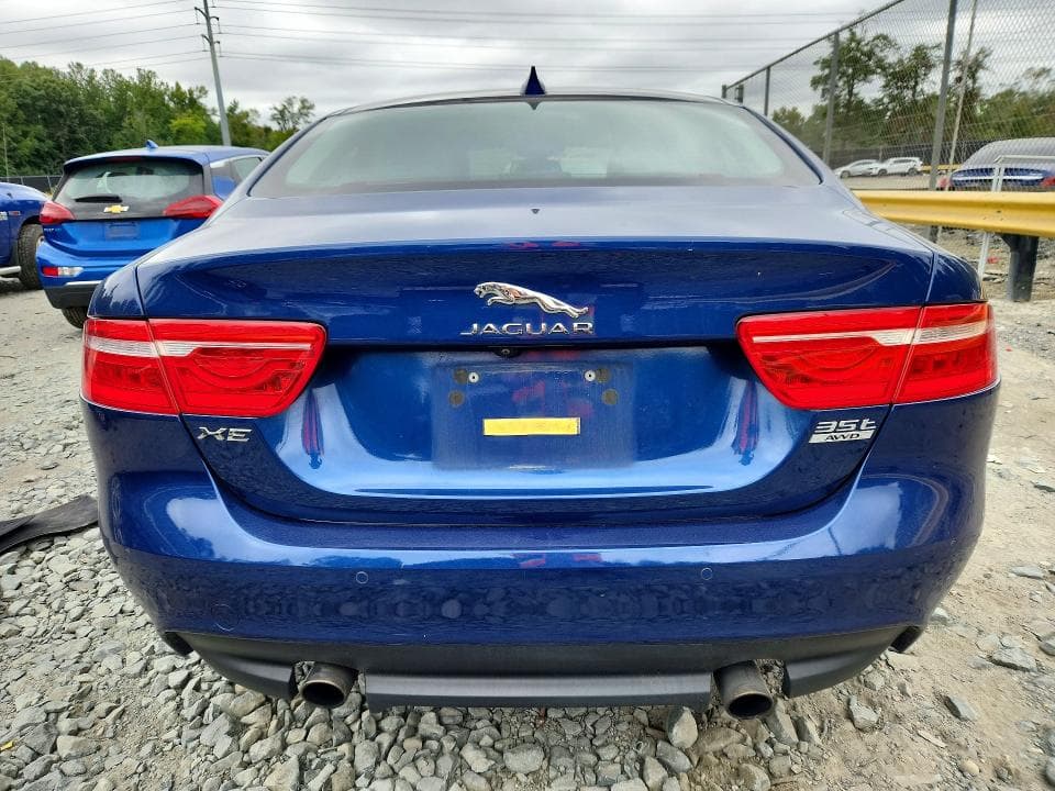 2017 JAGUAR XE PRESTIGE 6