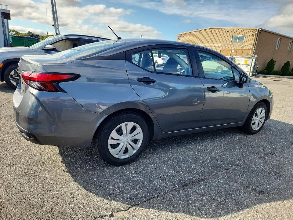 2025 NISSAN VERSA S 3