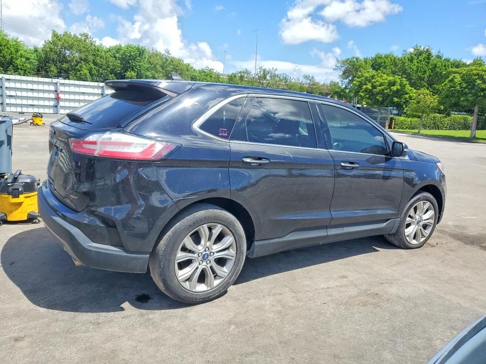 2021 FORD EDGE TITANIUM 3
