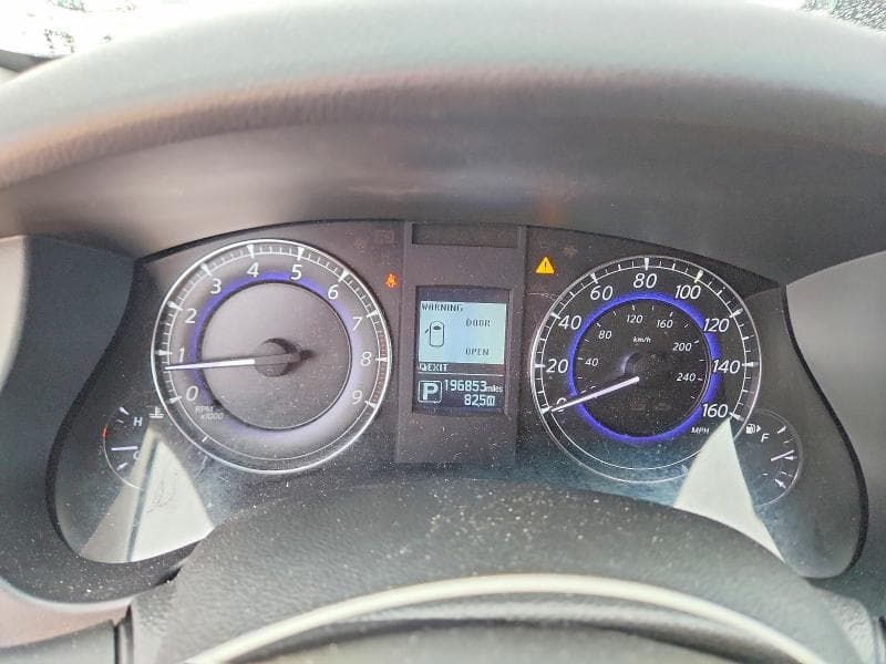 2017 INFINITI QX50 BASE 9
