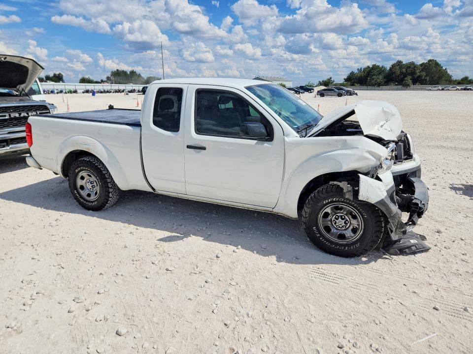2019 NISSAN FRONTIER S 4