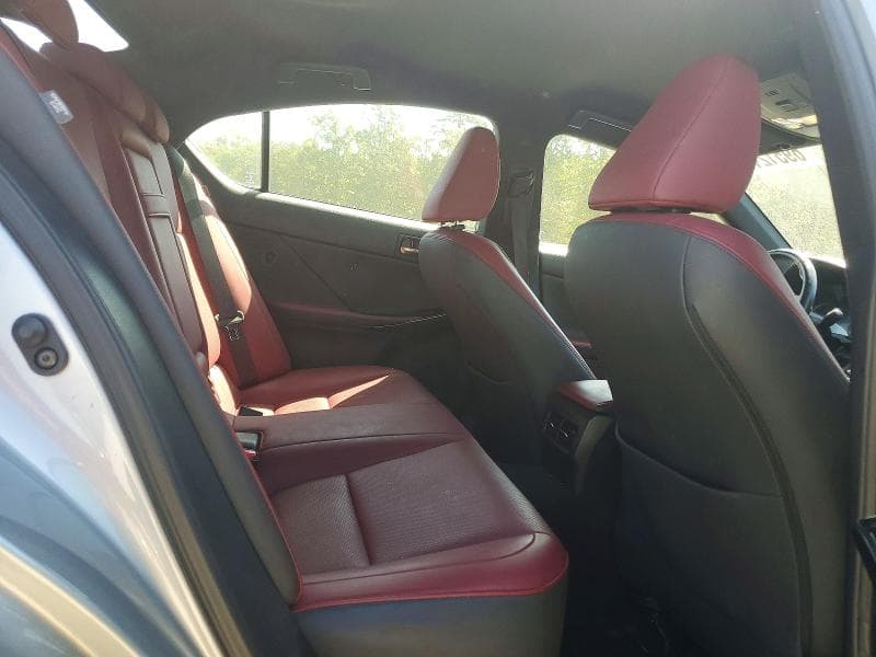 2021 LEXUS IS 300 10