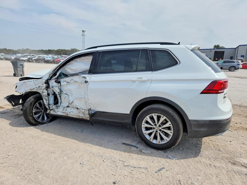2019 VOLKSWAGEN TIGUAN SE 2