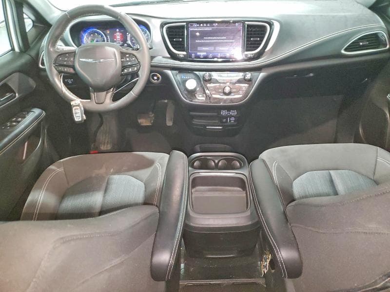 2022 CHRYSLER PACIFICA TOURING 8