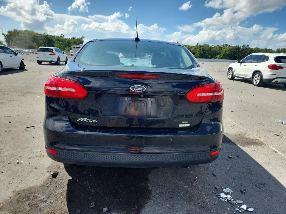 2018 FORD FOCUS SE 6