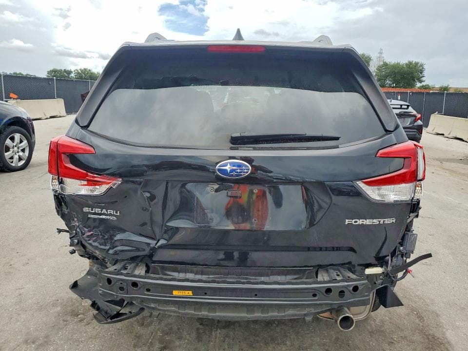 2021 SUBARU FORESTER LIMITED 6