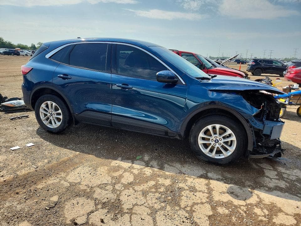 2020 FORD ESCAPE SE 4