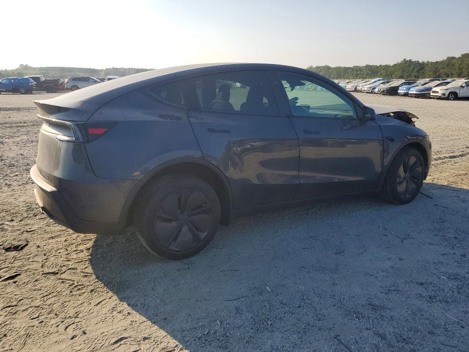 2026 TESLA MODEL Y 3