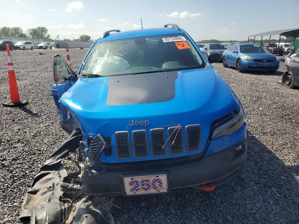 2019 JEEP CHEROKEE TRAILHAWK 5