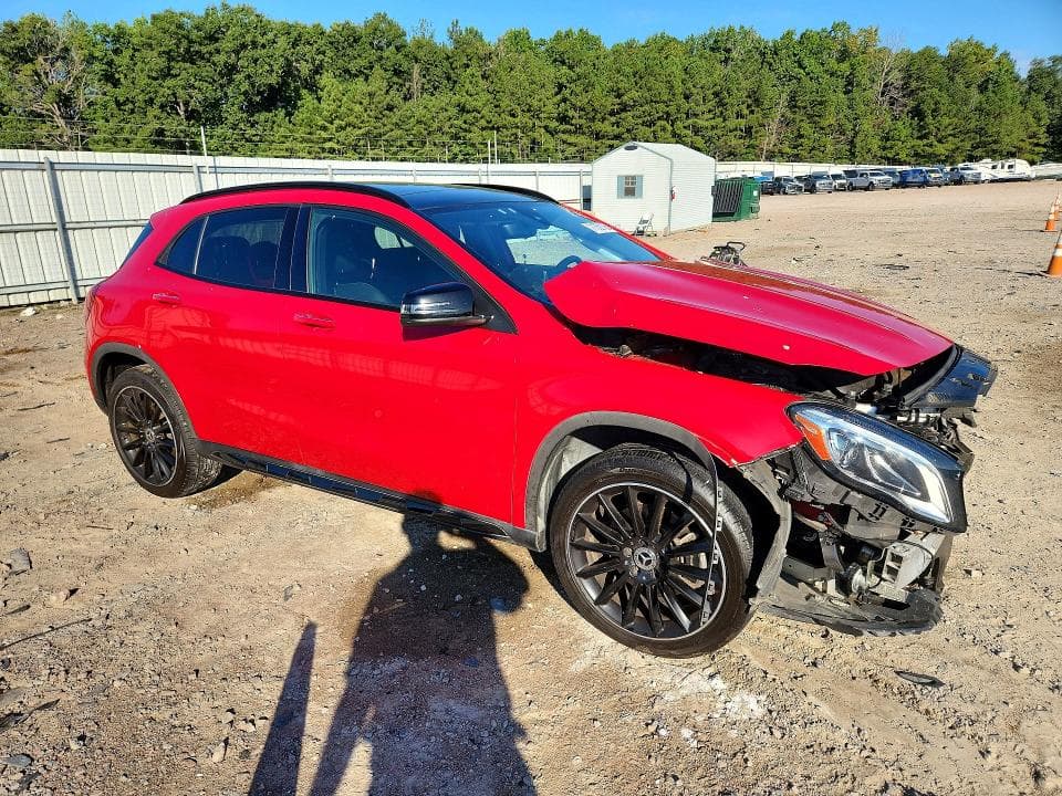 2020 MERCEDES-BENZ GLA 250 4