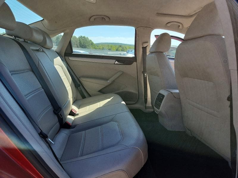 2021 VOLKSWAGEN PASSAT 10