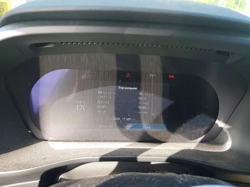 2024 VOLVO XC40 PLUS 9