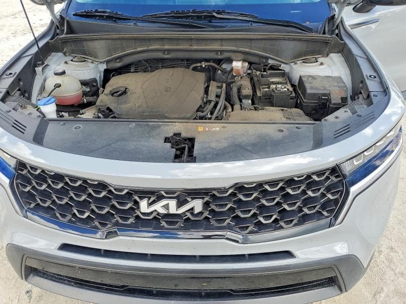 2022 KIA SORENTO S 12