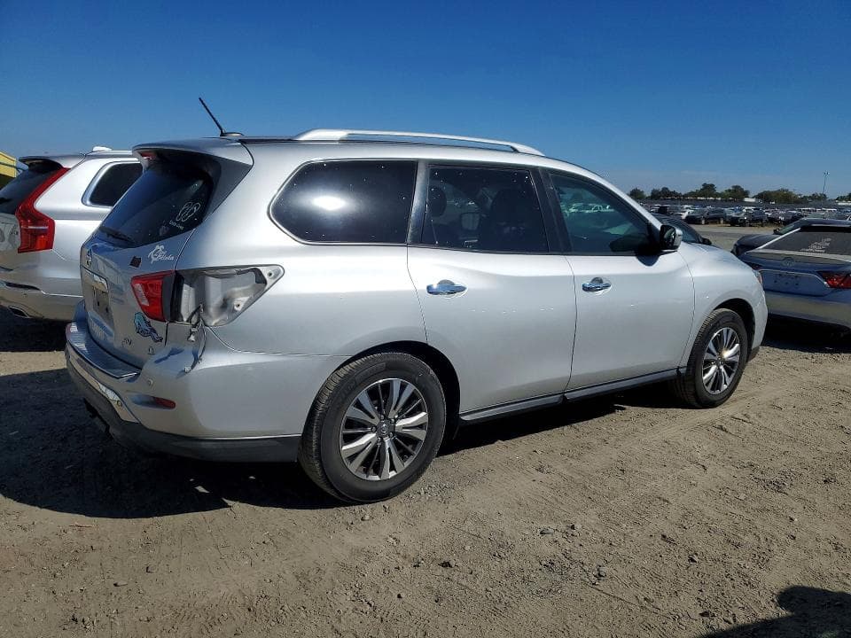 2018 NISSAN PATHFINDER SV 3