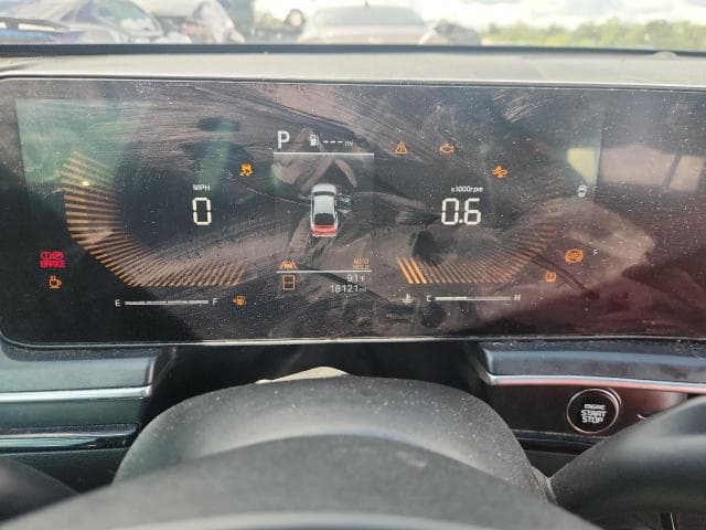 2025 KIA K5 9