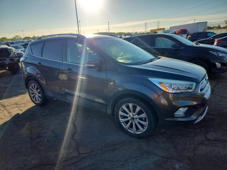 2017 FORD ESCAPE TITANIUM 4