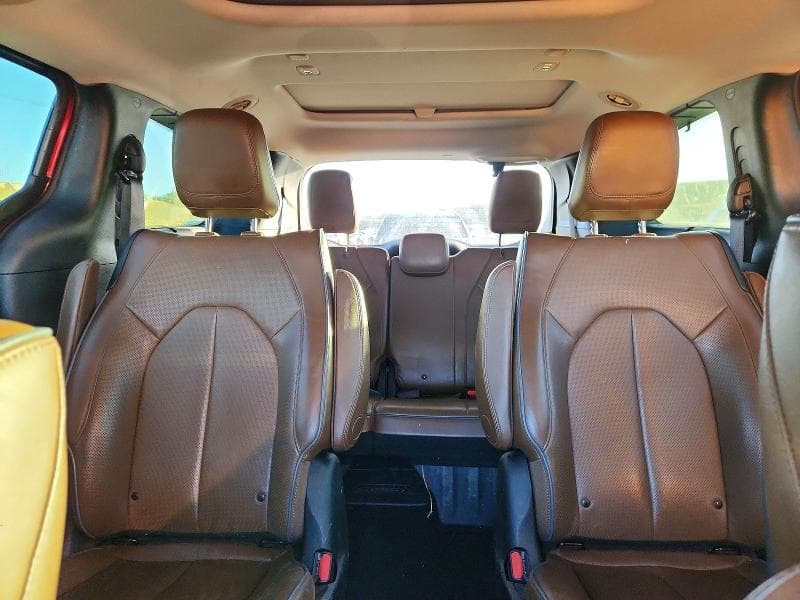 2018 CHRYSLER PACIFICA HYBRID LIMITED 10
