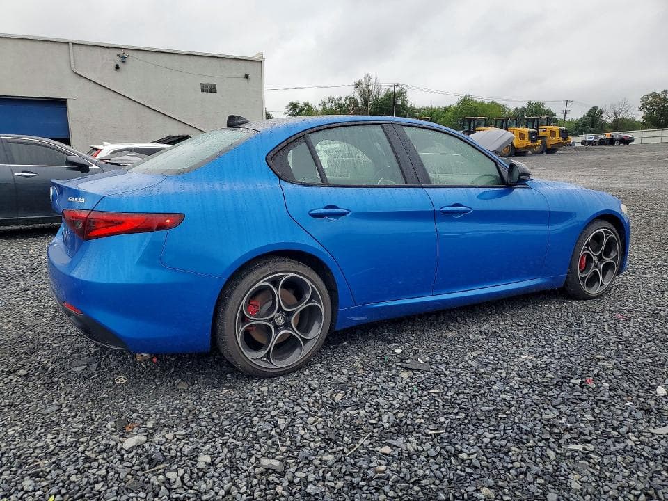 2022 ALFA ROMEO GIULIA SUPER 3