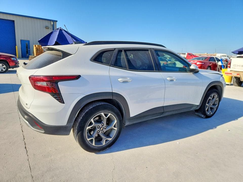 2024 CHEVROLET TRAX 1LT 3