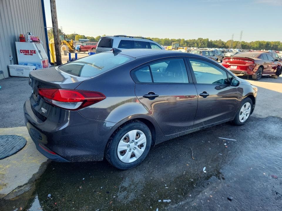 2017 KIA FORTE LX 3