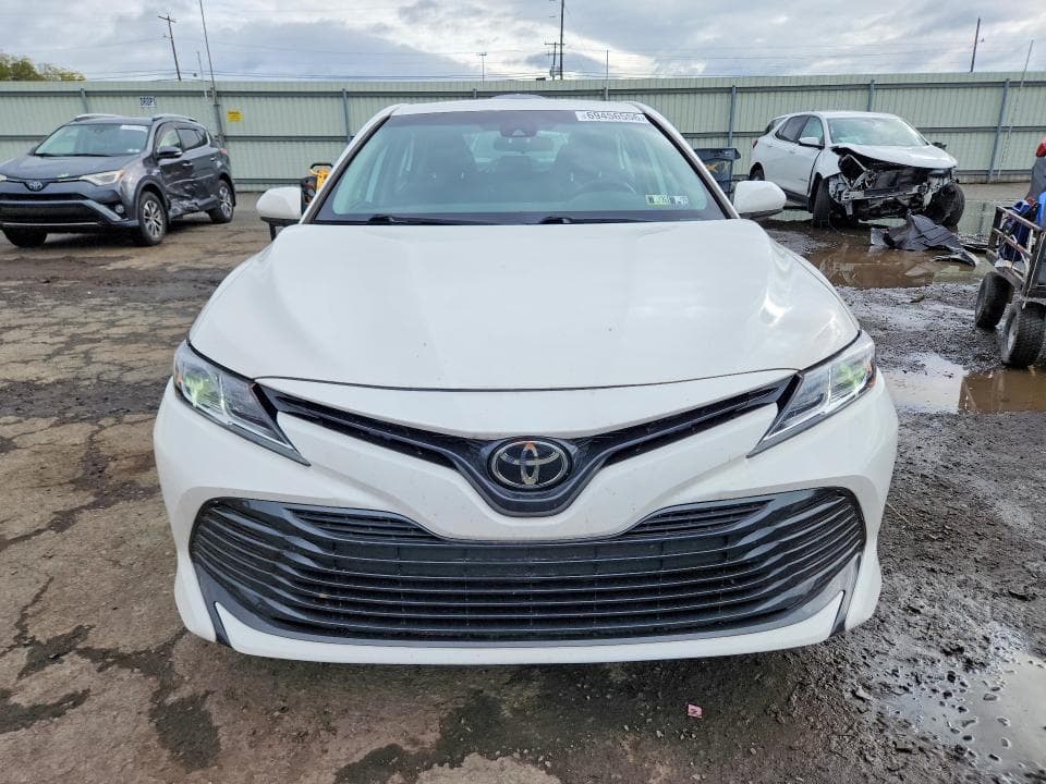 2020 TOYOTA CAMRY LE 5