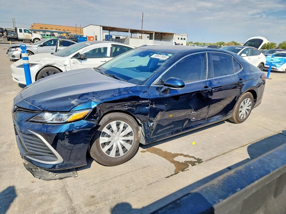 2021 TOYOTA CAMRY LE - 1