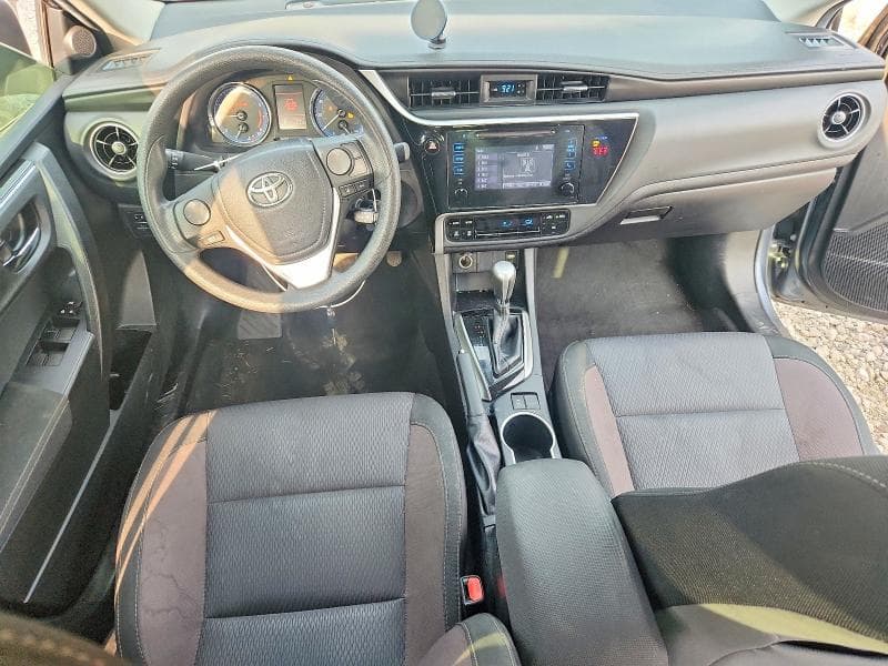 2018 TOYOTA COROLLA LE 8