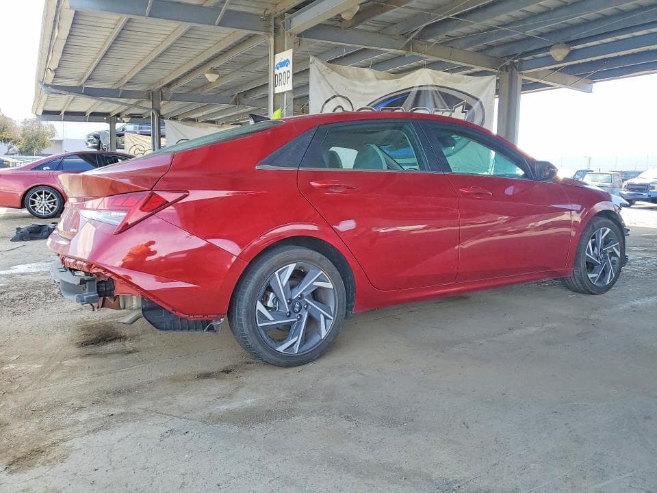 2025 HYUNDAI ELANTRA LIMITED 3