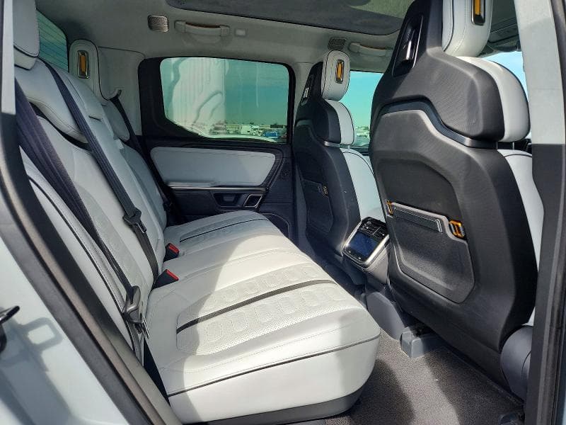 2023 RIVIAN R1T ADVENTURE 10
