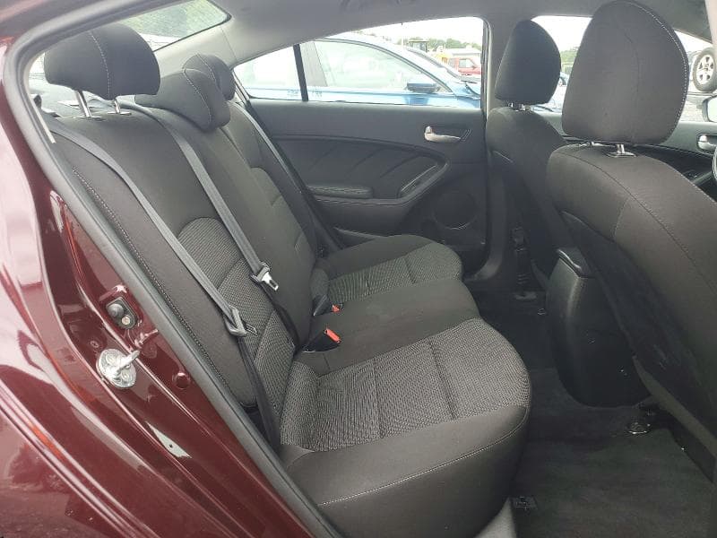 2018 KIA FORTE LX 10