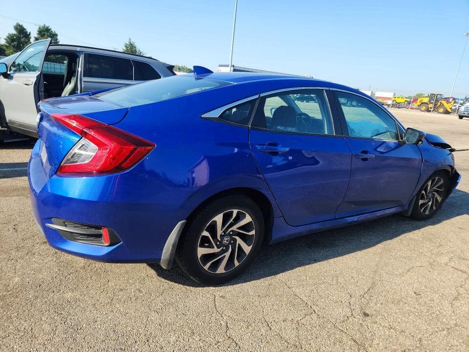 2017 HONDA CIVIC EX 3