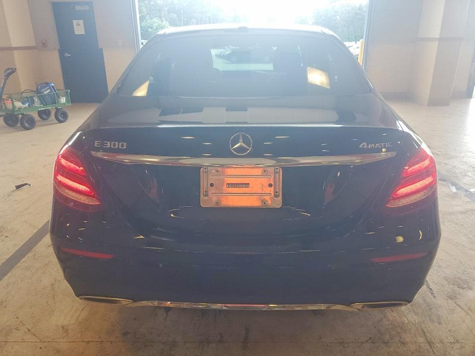 2018 MERCEDES-BENZ E 300 4MATIC 6
