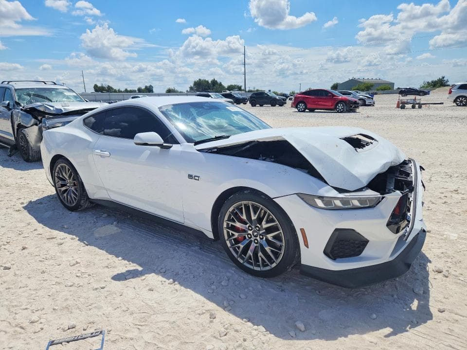 2024 FORD MUSTANG GT 4
