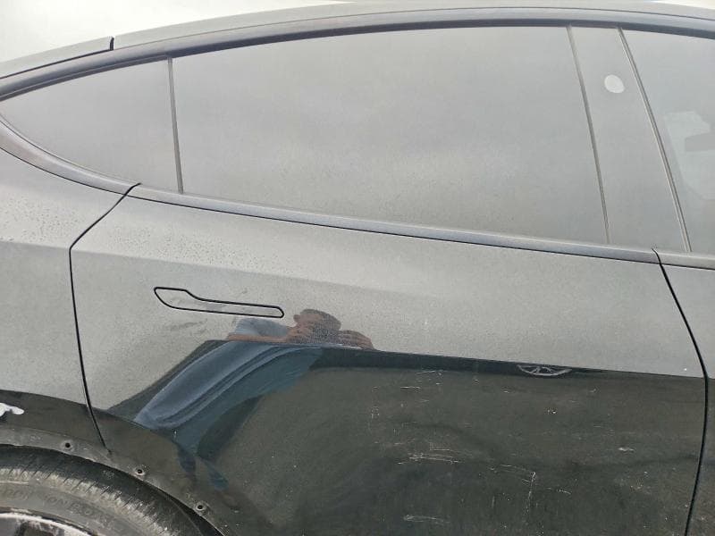 2025 TESLA MODEL Y 10