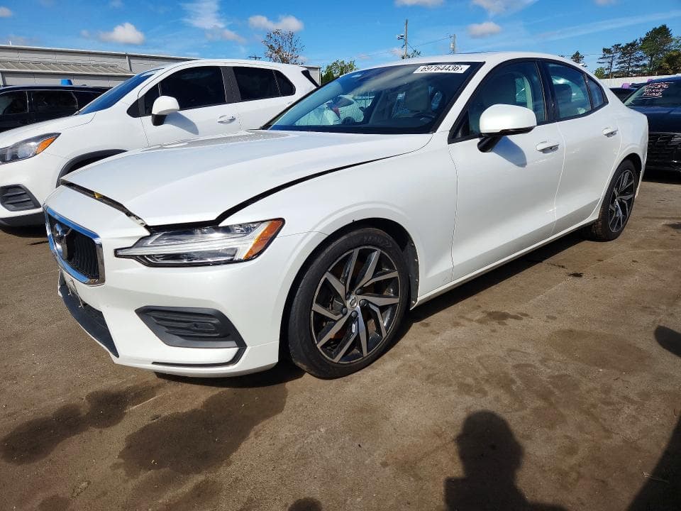 2020 VOLVO S60 T6 MOMENTUM - 1