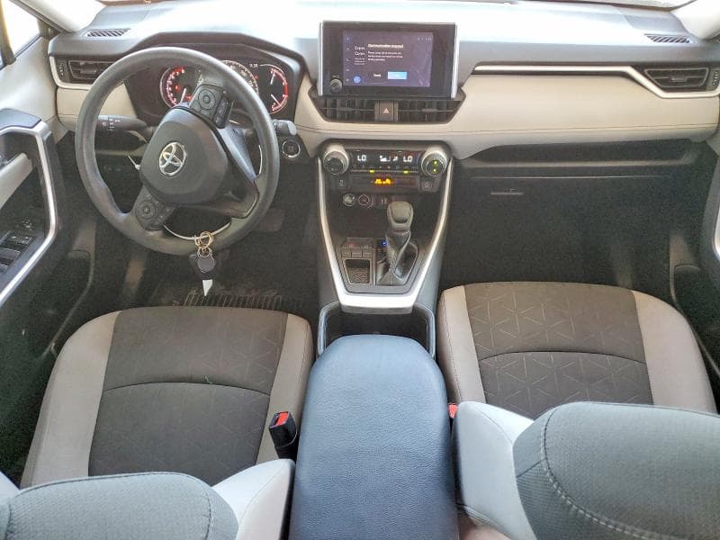 2023 TOYOTA RAV4 XLE 8