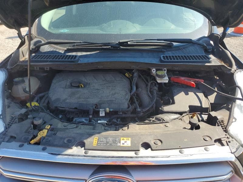 2017 FORD ESCAPE SE 11