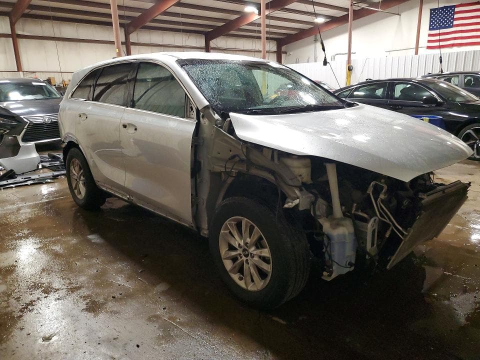 2019 KIA SORENTO LX V6 4
