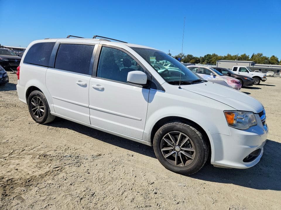 2017 DODGE GRAND CARAVAN SXT 4
