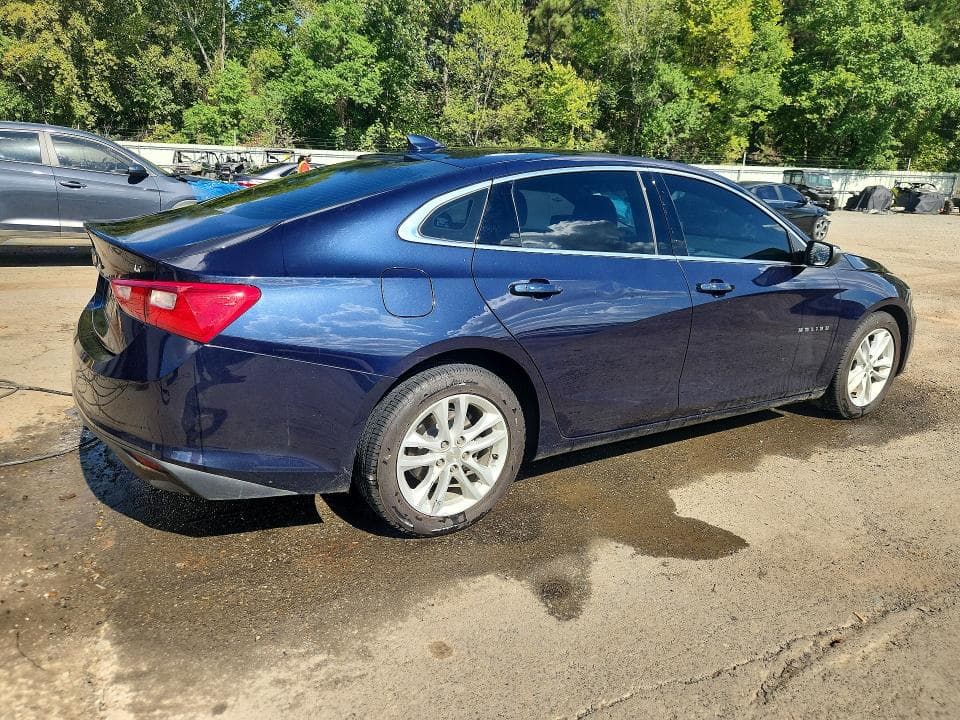 2017 CHEVROLET MALIBU LT 3