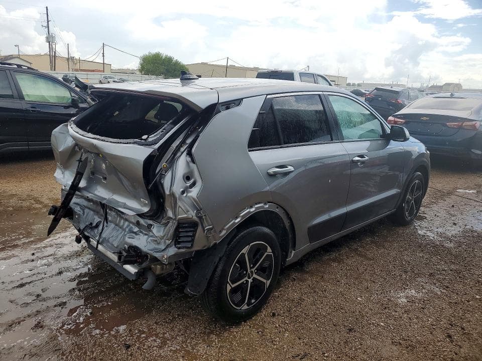2026 KIA NIRO LX 3