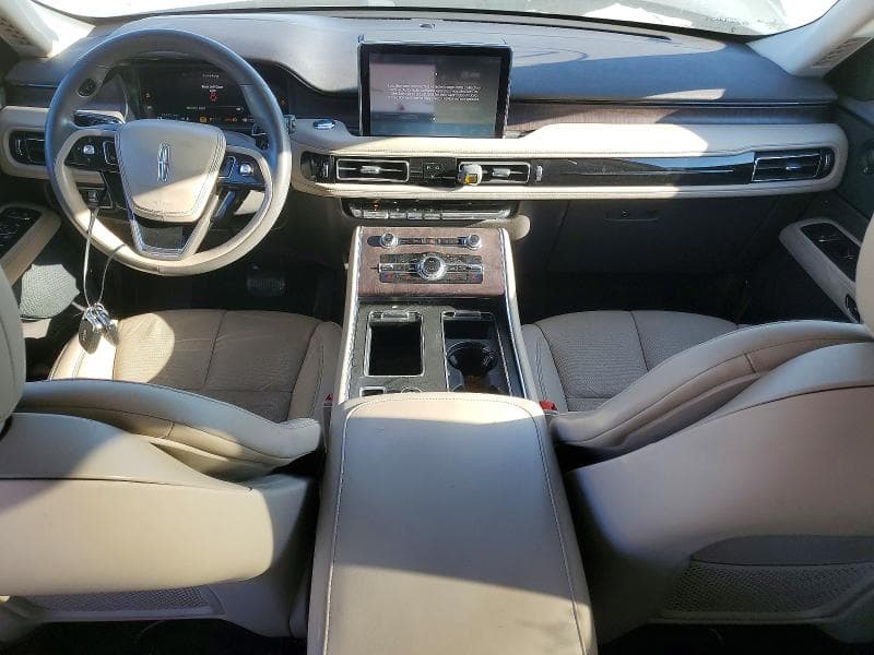 2023 LINCOLN AVIATOR RESERVE 8