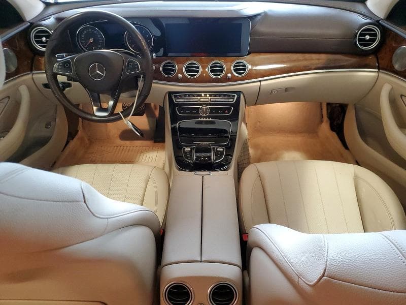 2017 MERCEDES-BENZ E 300 4MATIC 8