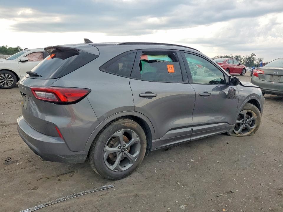 2024 FORD ESCAPE ST LINE 3