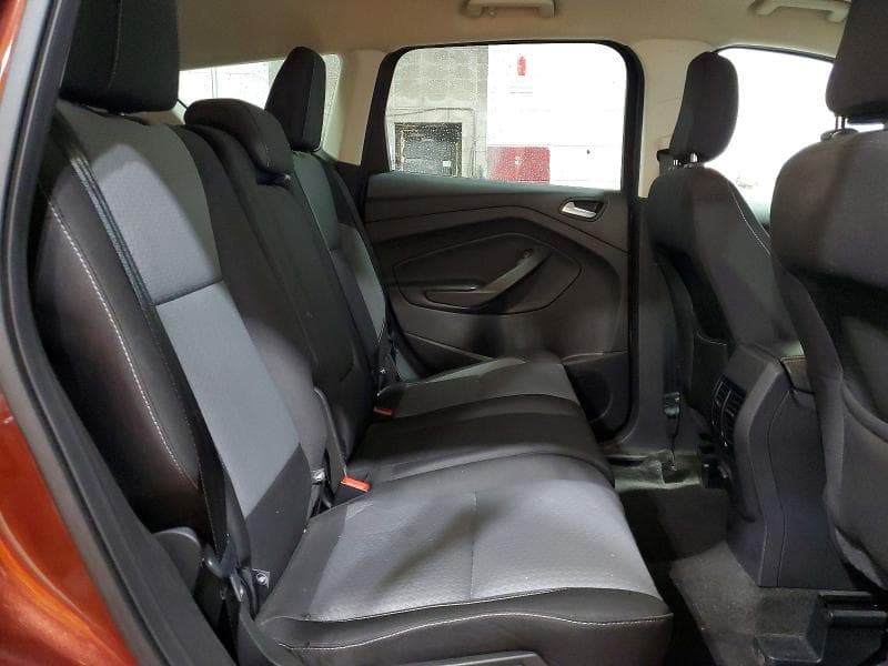2018 FORD ESCAPE SE 11