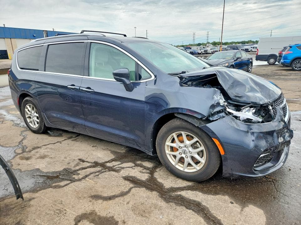 2021 CHRYSLER PACIFICA TOURING L 4